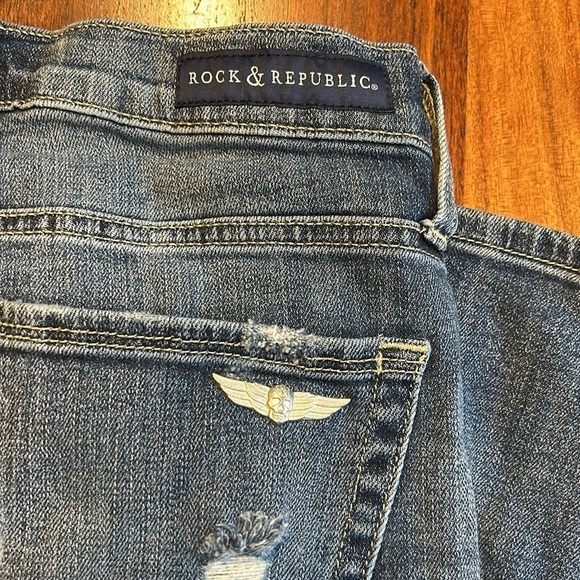 Rock & Republic Distressed Blue Jeans - Picture 4 of 7